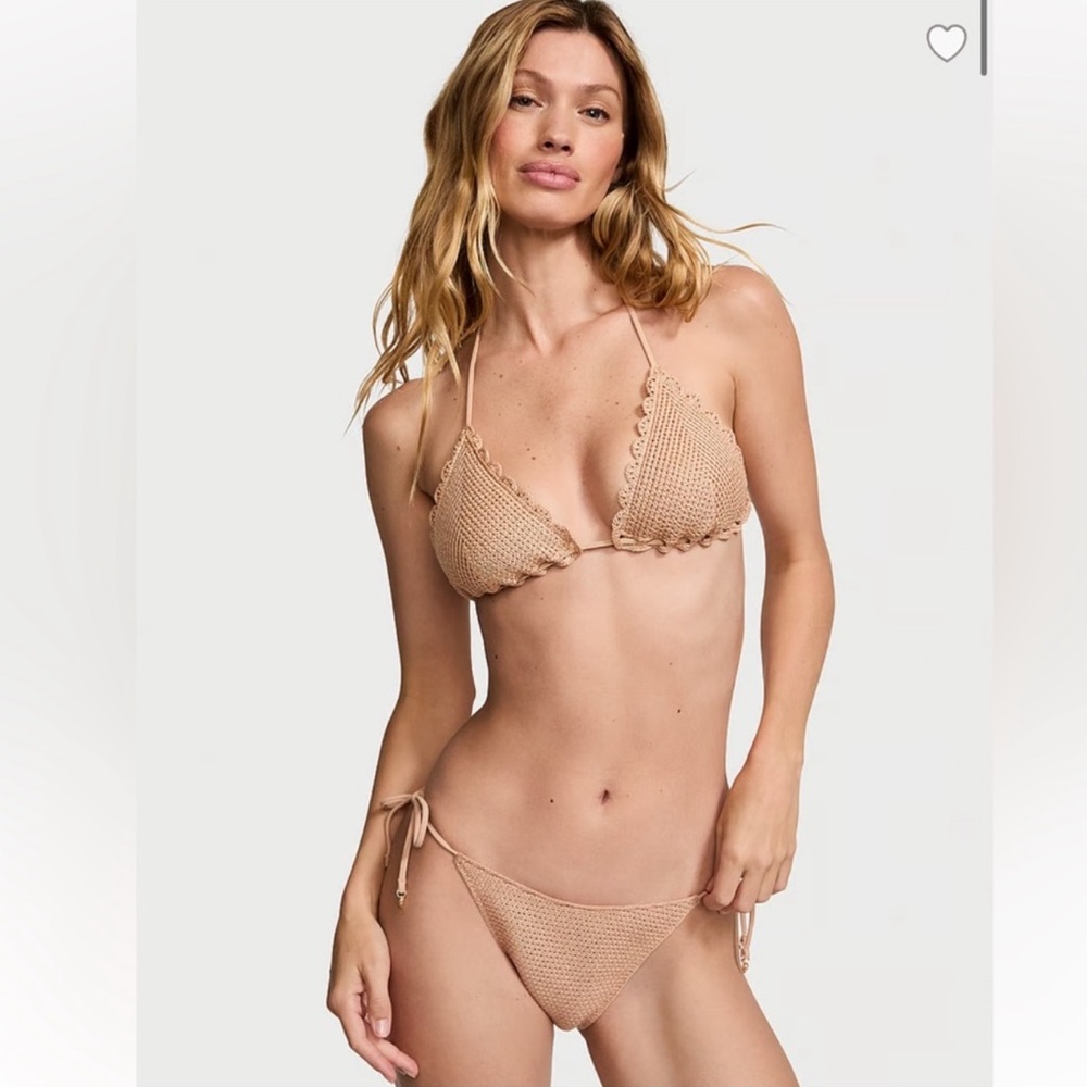 Victoria’s Secret bikini